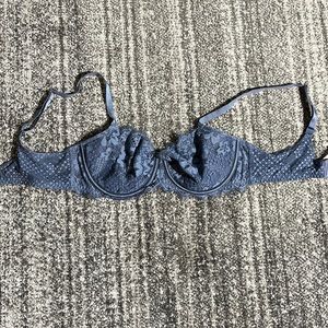 Victoria’s Secret blue lace bra - size 36D